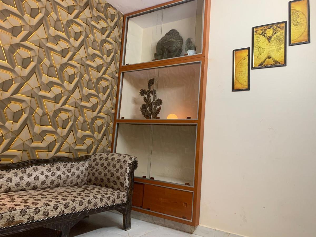 Privyrooms Горакпур Екстериор снимка