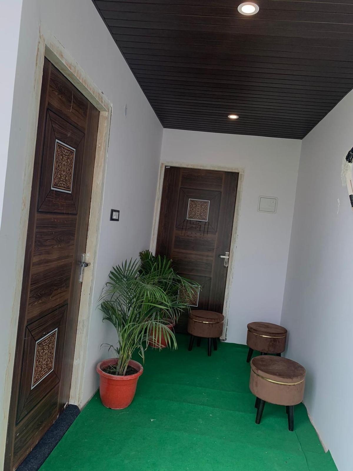 Privyrooms Горакпур Екстериор снимка
