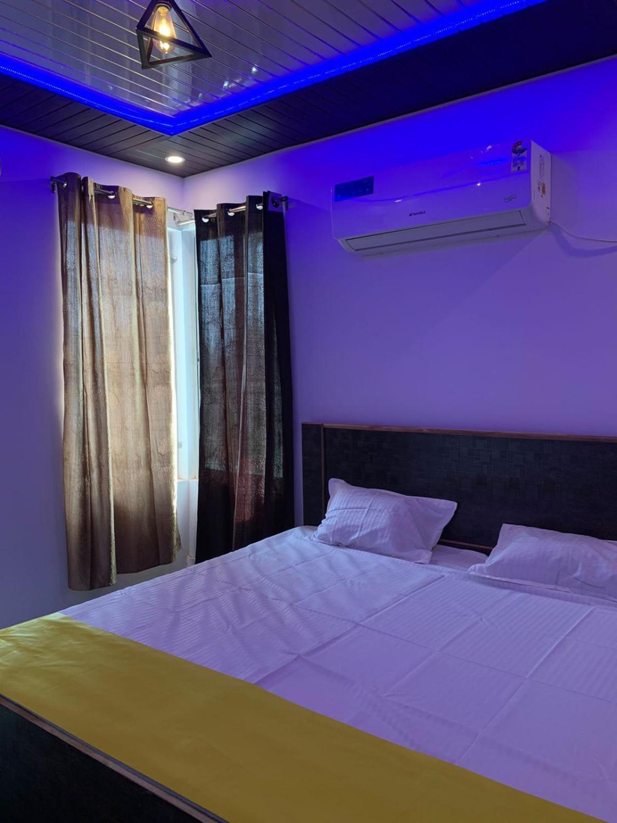 Privyrooms Горакпур Екстериор снимка